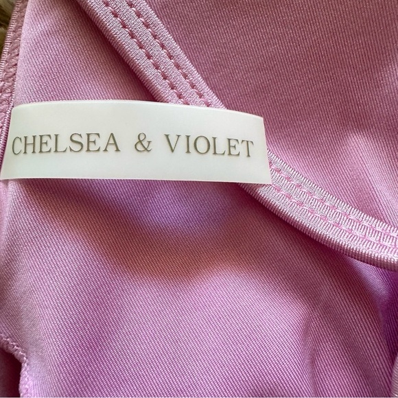 Chealsea and Violet Solid Smocked Bikini TOP ONLY new with tags M mauve mist - Picture 7 of 9